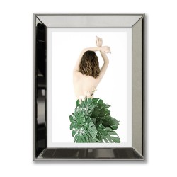  Obraz w lustrzanej ramie kobieta w roślinkach 31x41cm